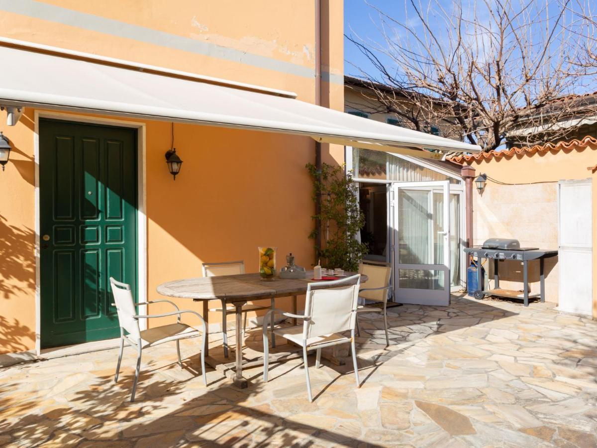 Holiday Home Stella Marina By Interhome Marina di Pietrasanta Exterior foto